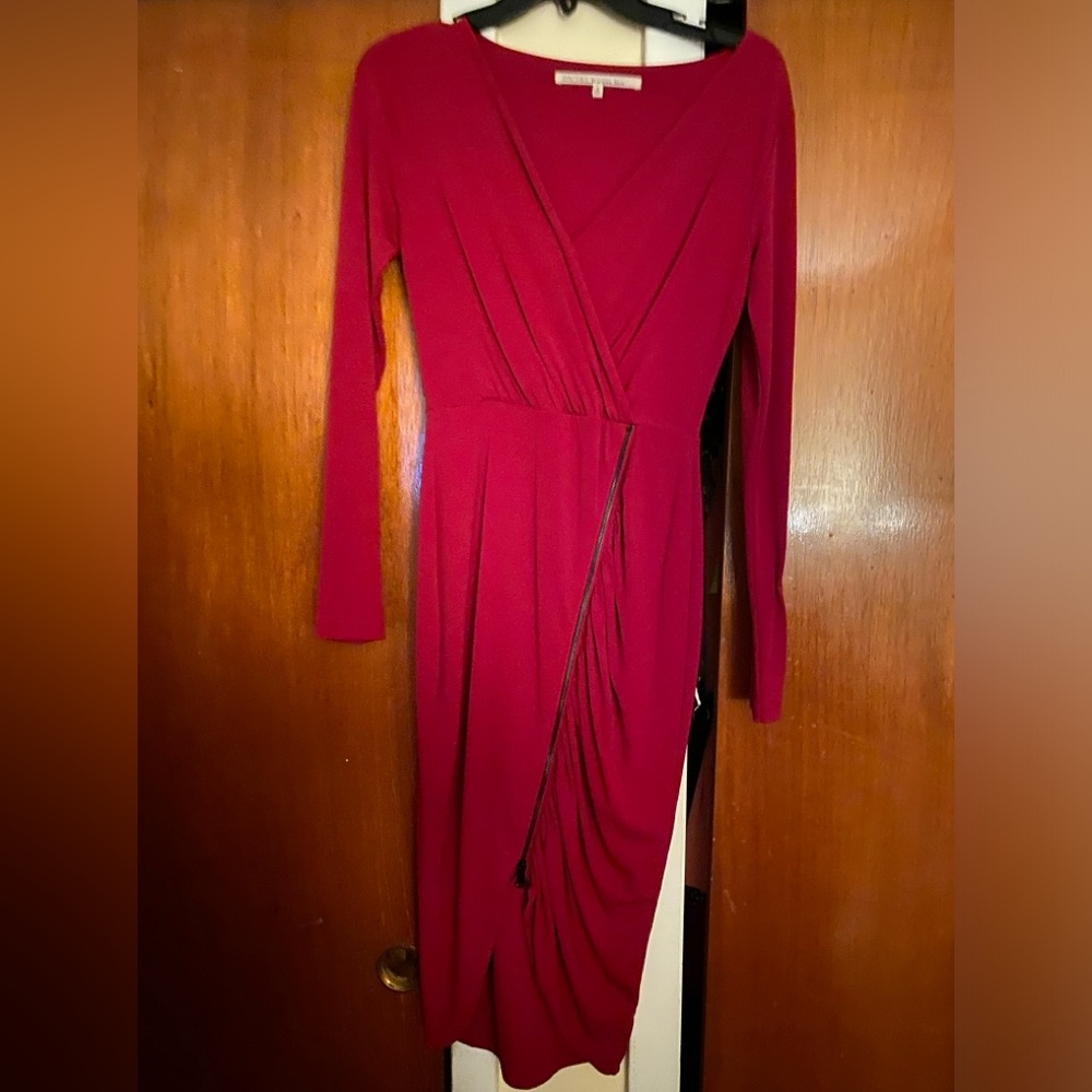 Rachel Roy dress, size Small , long sleeves , beautiful, maroon color, not red